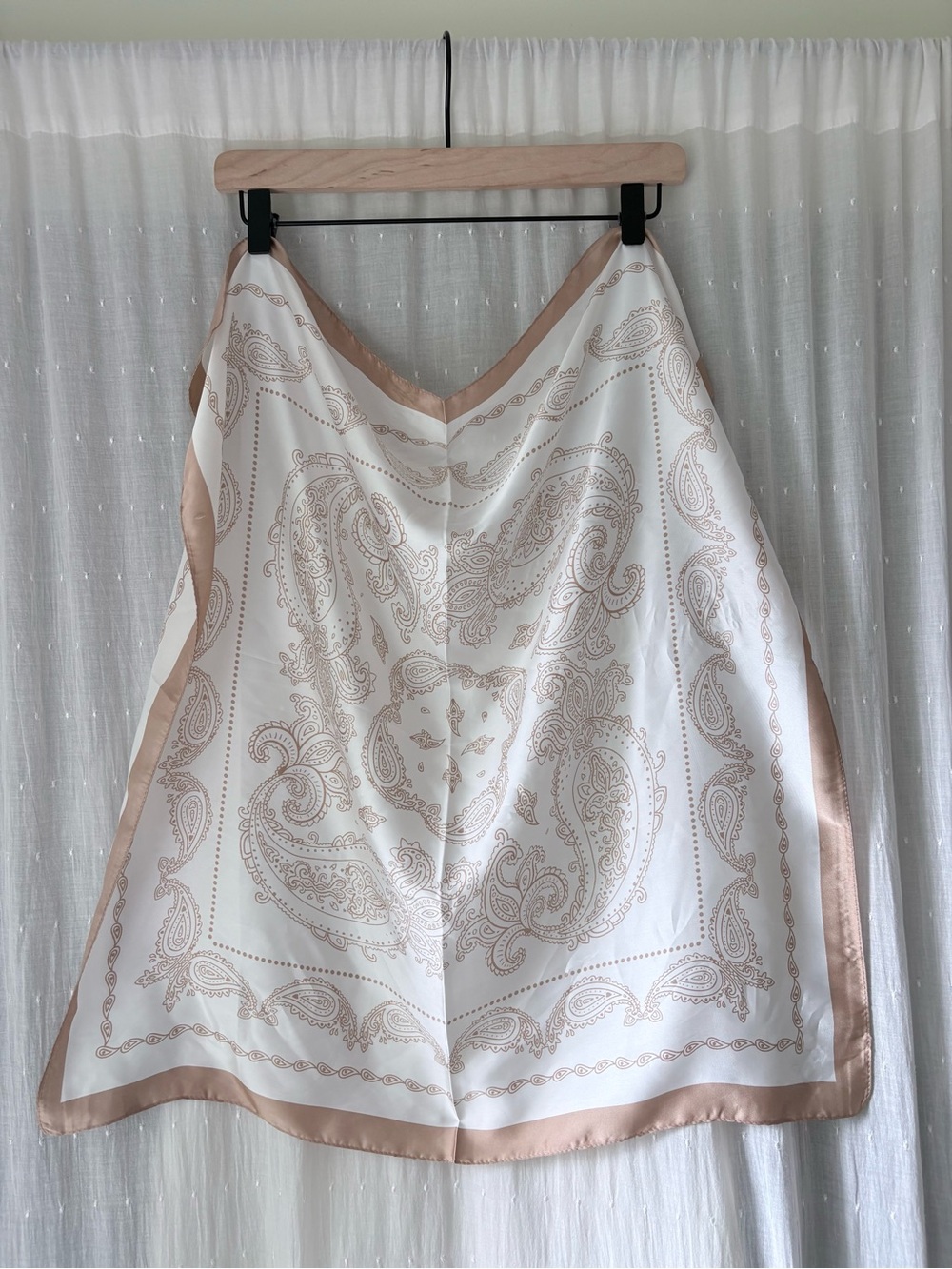 White & Beige Paisley scarf